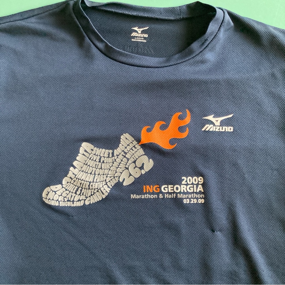 ING Atlanta Marathon 2009 Mizuno T shirt Mens LARGE 100% POLYESTER SHORT SLEEVE